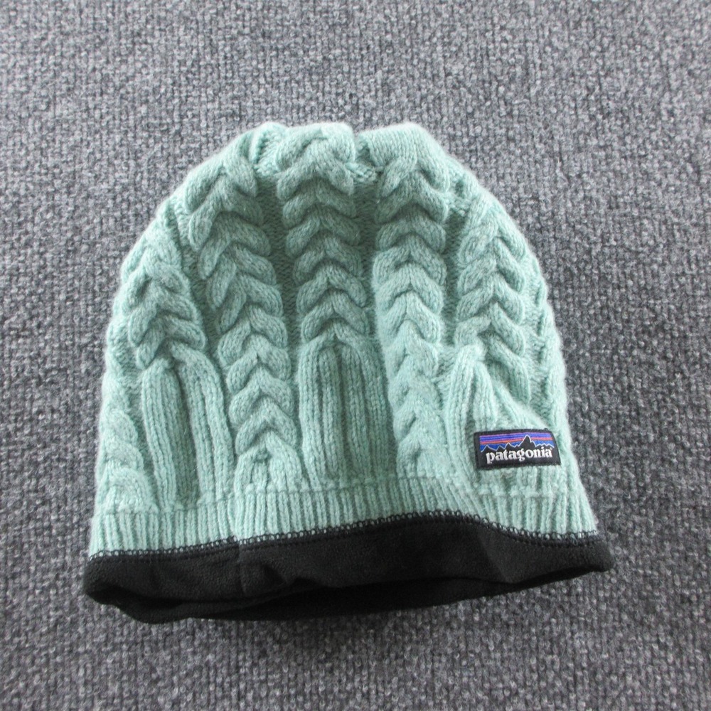 Patagonia Hat Beanie Womens One Size Green Cable‎ Knit Fleece Lined Logo